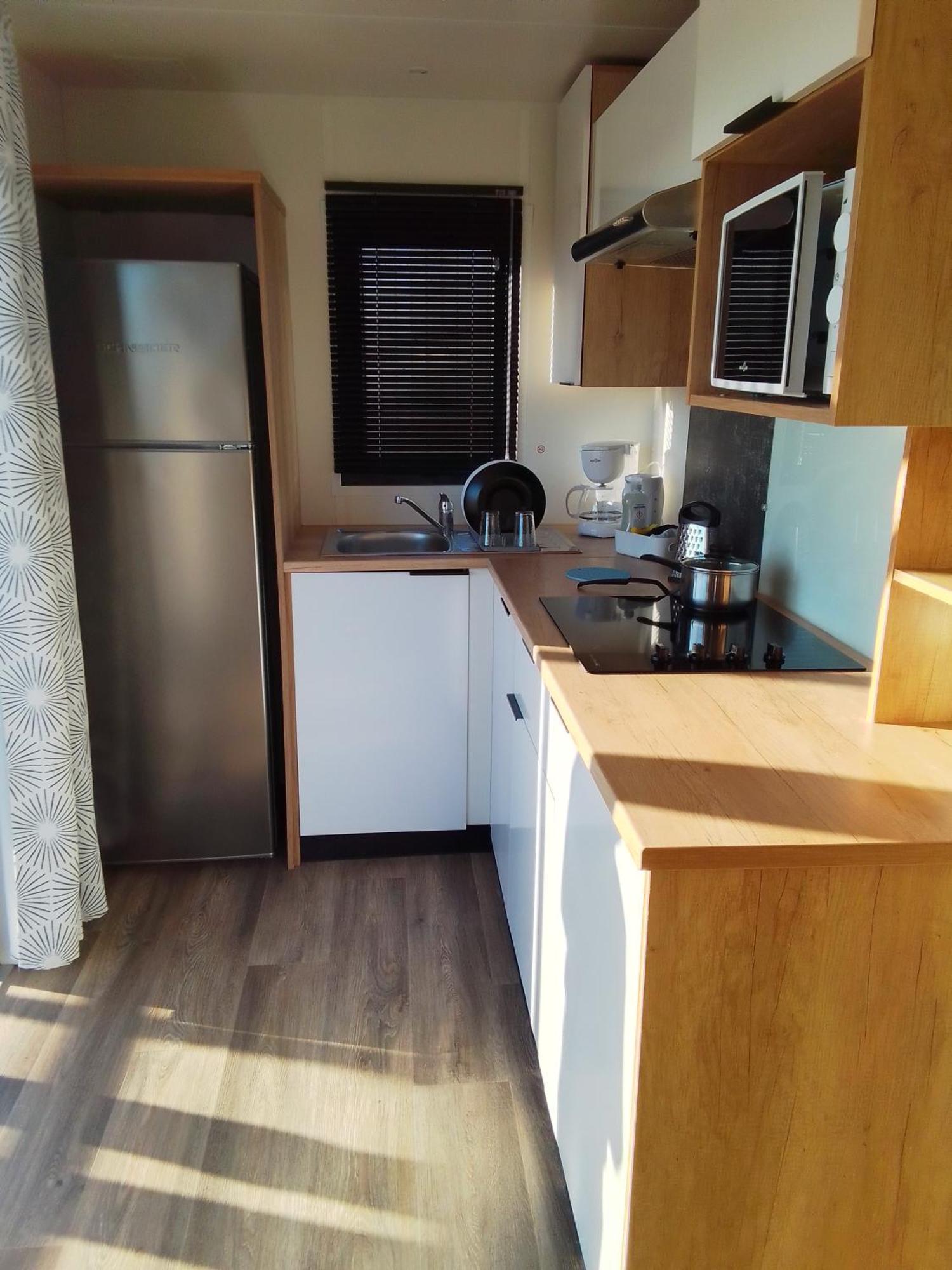 Camping Les Lodges Du Lagon Calvisson Kültér fotó
